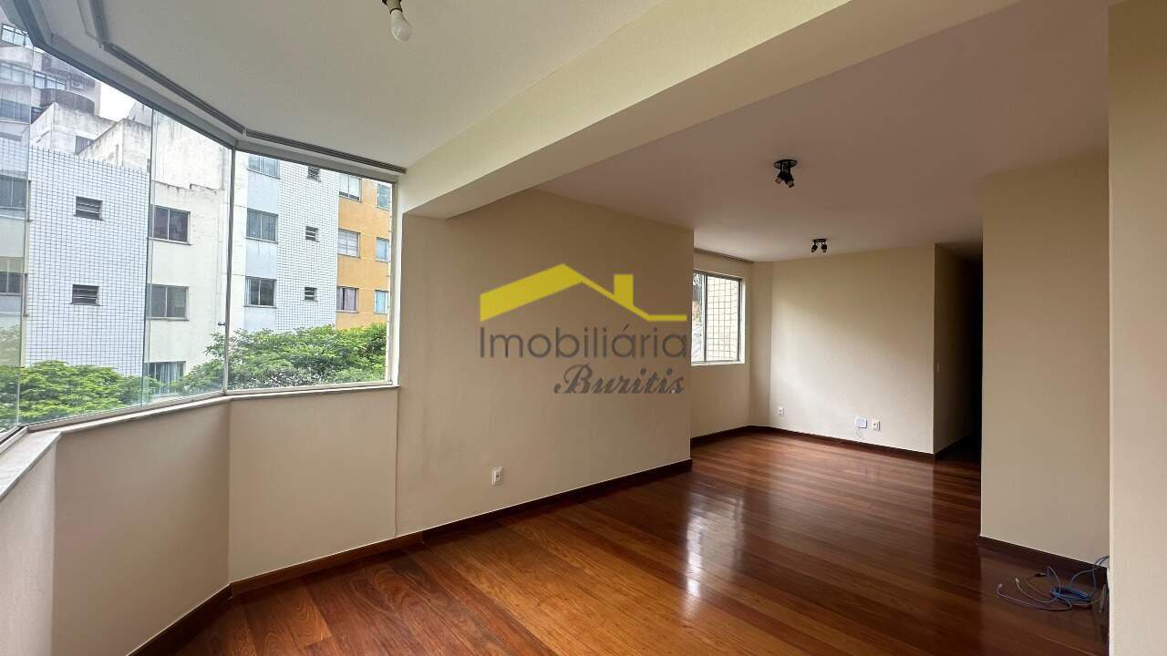 Apartamento à venda no Buritis: 