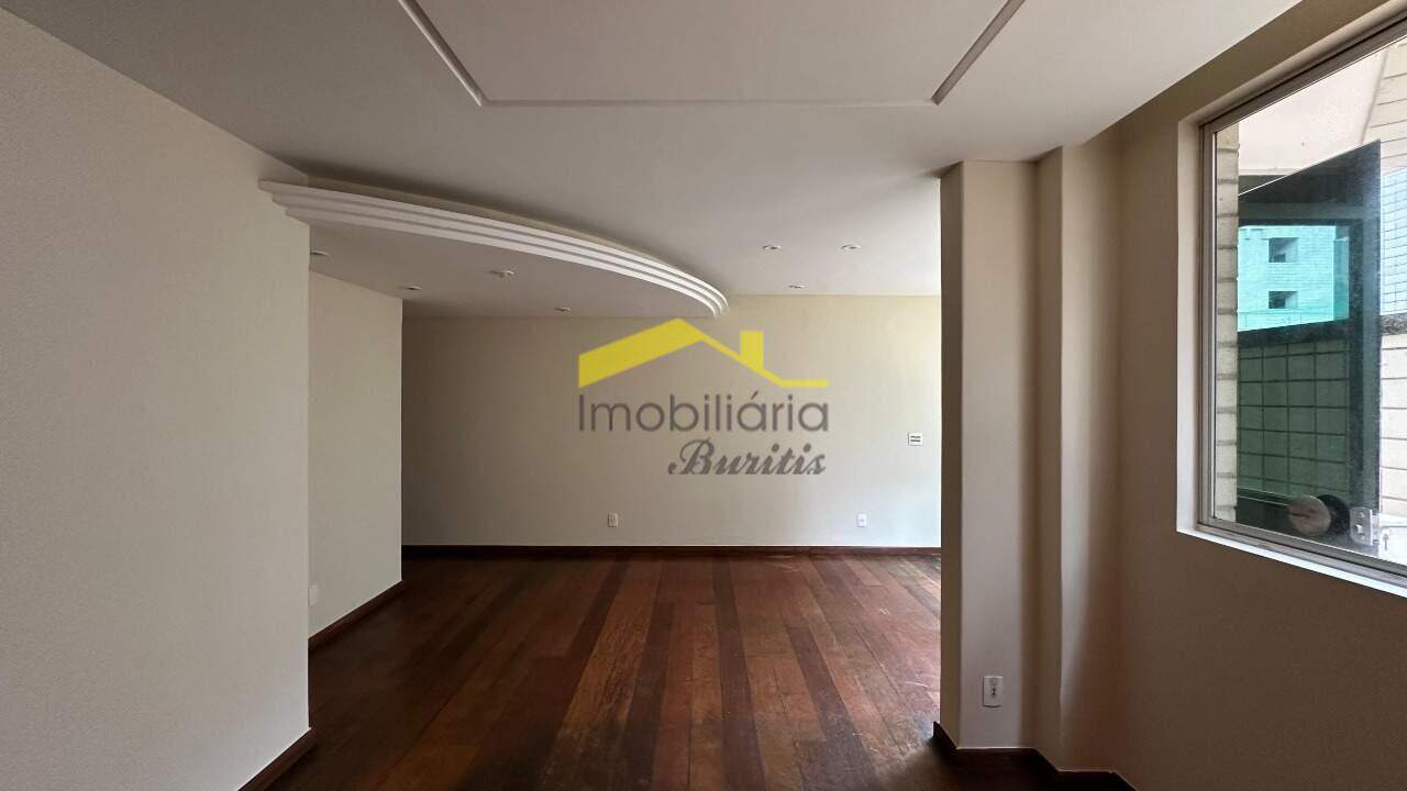 Apartamento com área privativa à venda no Buritis: 