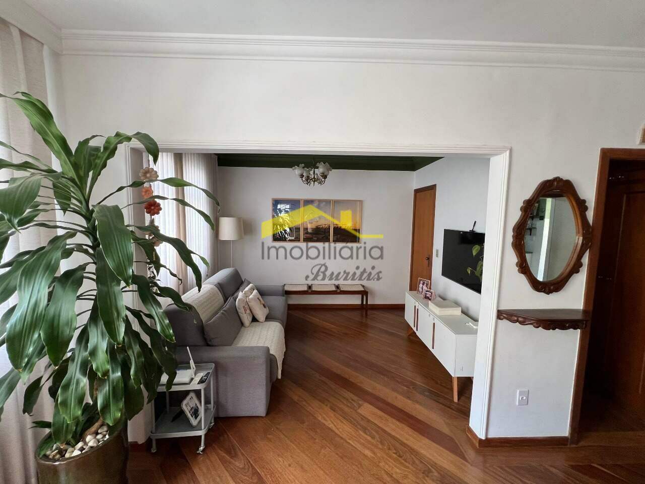 Cobertura à venda no Buritis: 