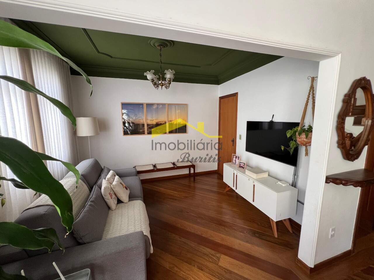 Cobertura à venda no Buritis: 