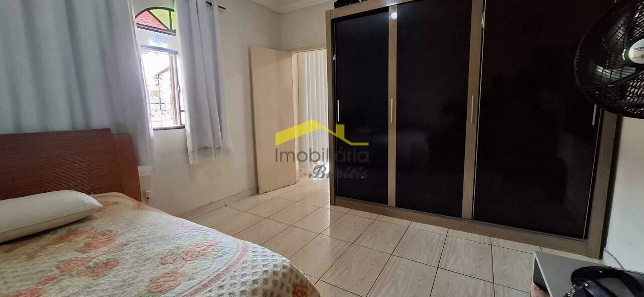 Casa à venda no Palmeiras: 