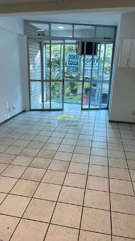 Sala à venda no Buritis: 