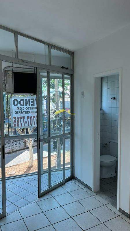 Sala à venda no Buritis: 