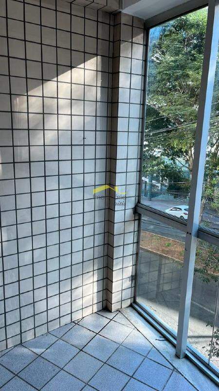 Sala à venda no Buritis: 