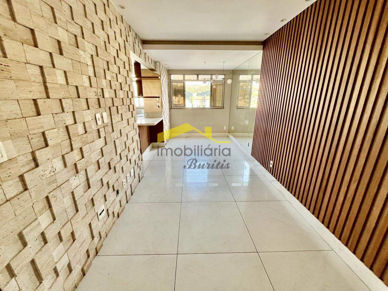 Cobertura para aluguel no Buritis: 