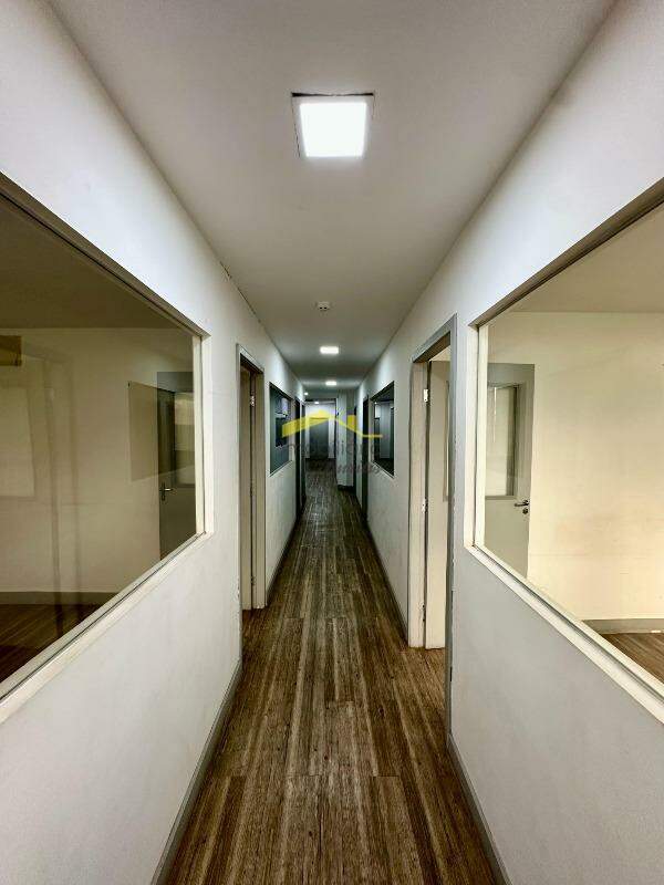 Andar corrido à venda no Estoril: 