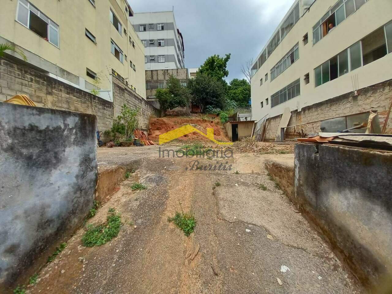 Lote à venda no Salgado Filho: 