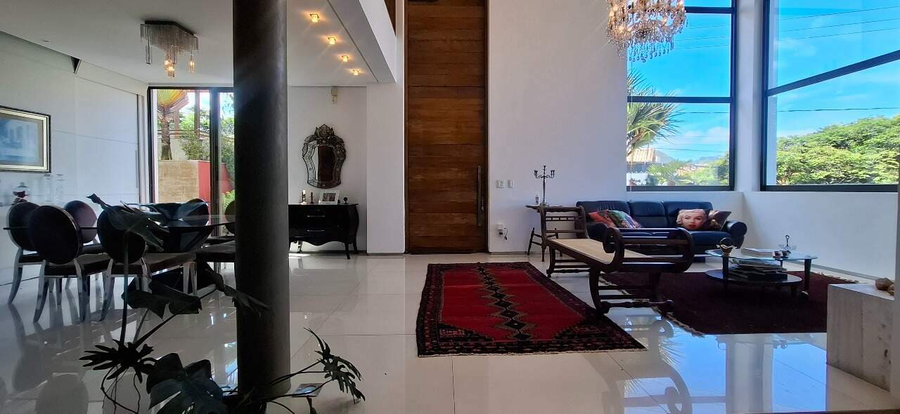 Casa à venda no Estoril: 