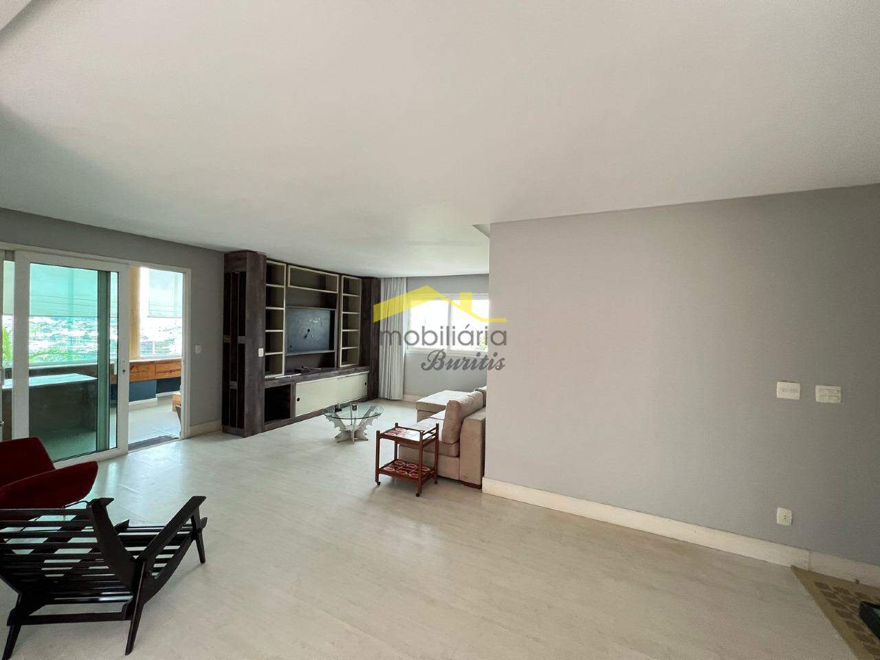 Casa à venda no Estoril: 