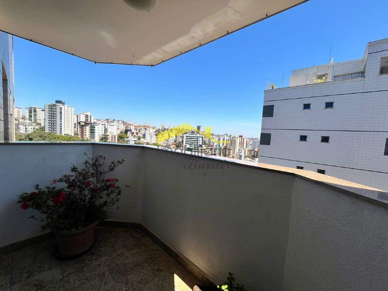 Apartamento à venda no Buritis: 