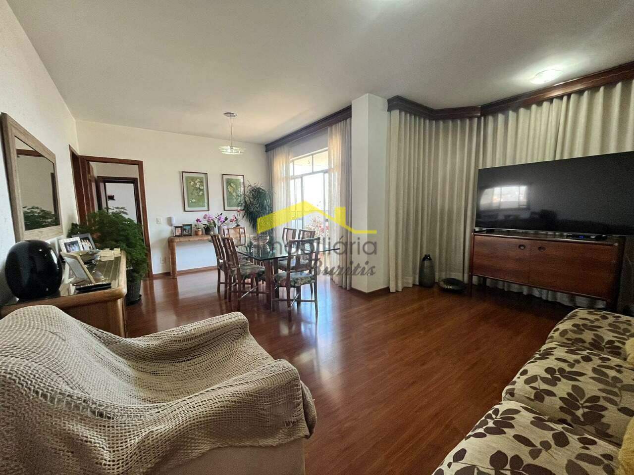 Apartamento à venda no Buritis: 