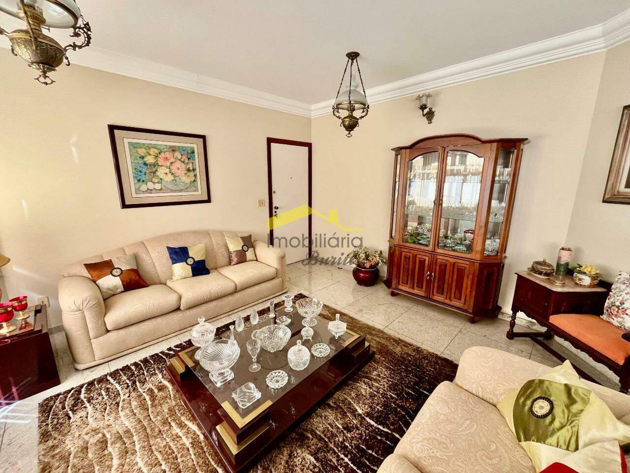 Apartamento à venda no Buritis: 