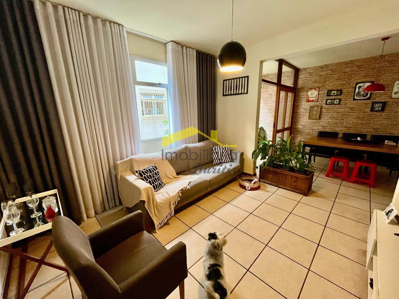 Apartamento à venda no Estoril: 