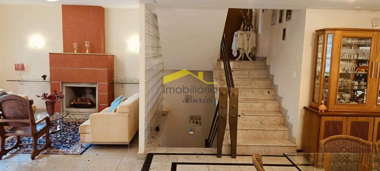 Casa à venda no Belvedere: 