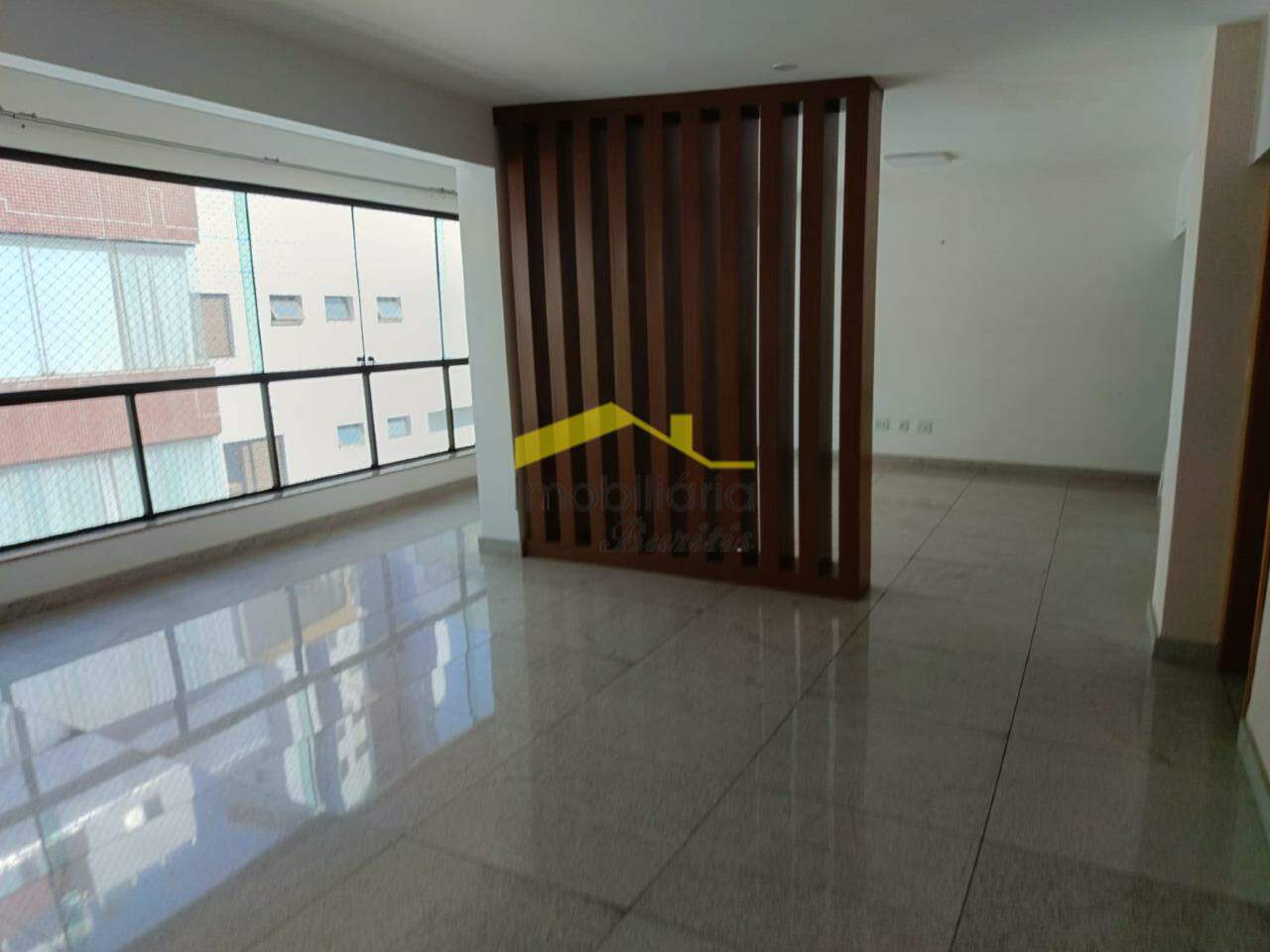 Cobertura para aluguel no Buritis: 