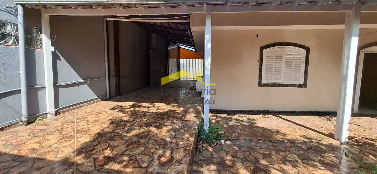 Casa à venda no Palmeiras: 