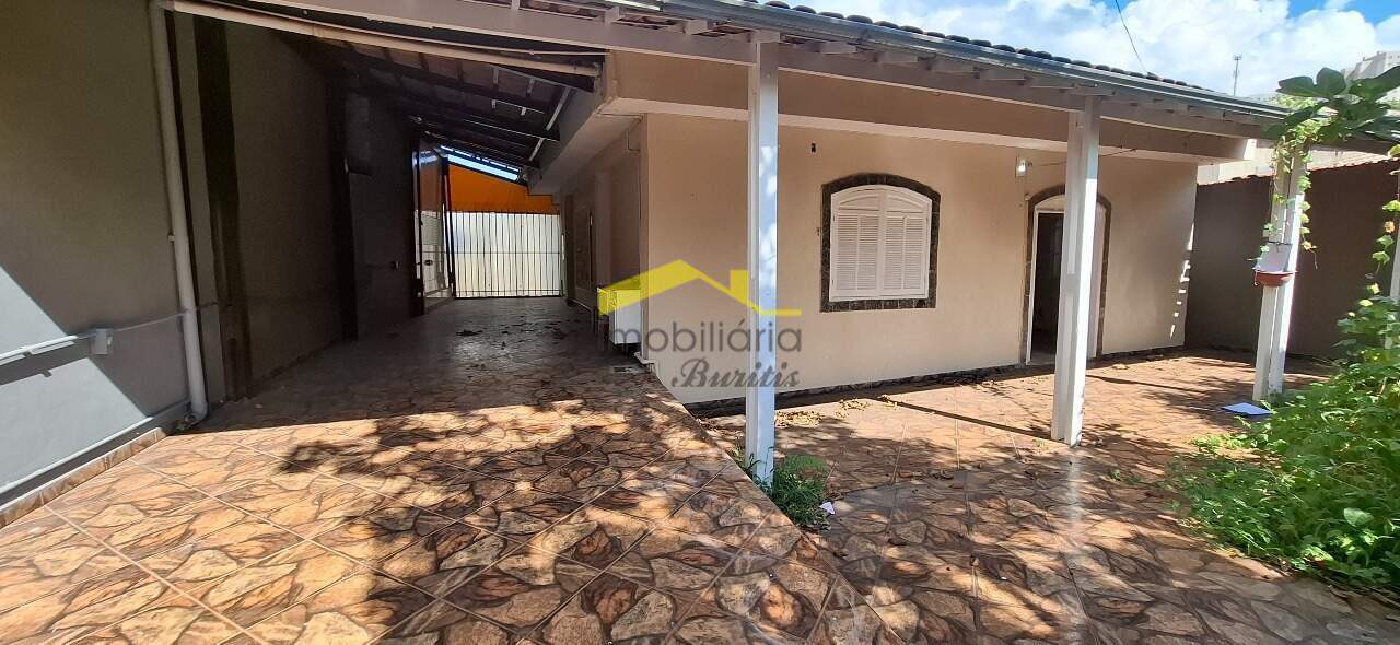 Casa à venda no Palmeiras: 