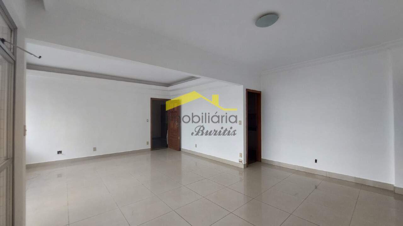 Apartamento à venda no Buritis: 