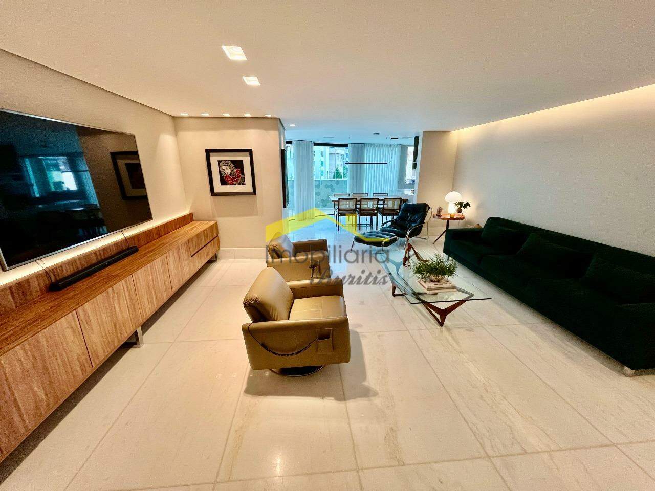 Apartamento com área privativa à venda no Buritis: 