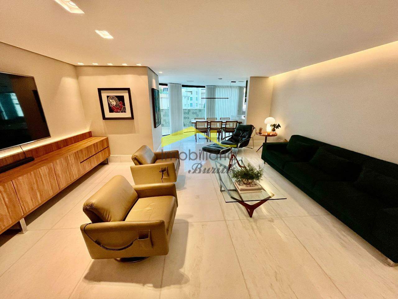 Apartamento com área privativa à venda no Buritis: 