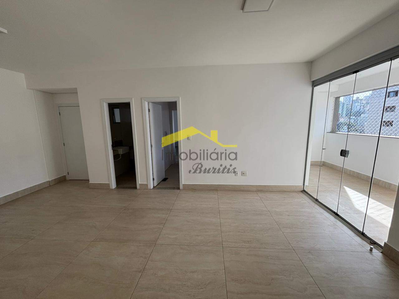 Apartamento à venda no Buritis: 
