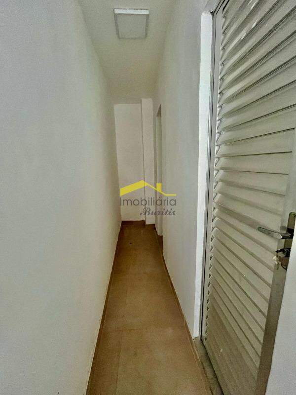 Andar à venda no Centro: 