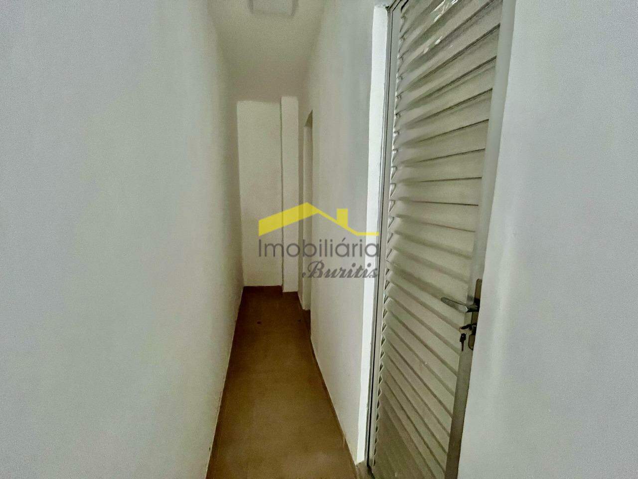 Andar à venda no Centro: 