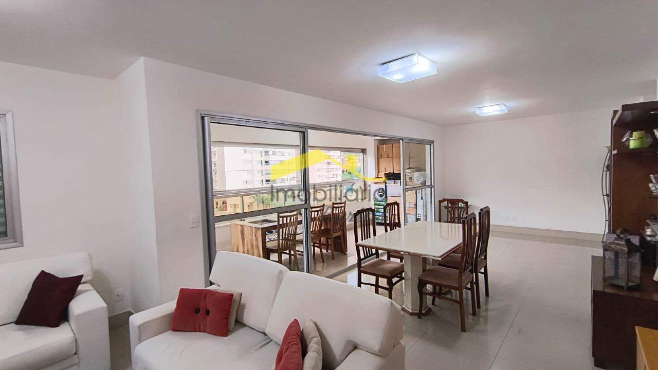 Andar à venda no Buritis: 