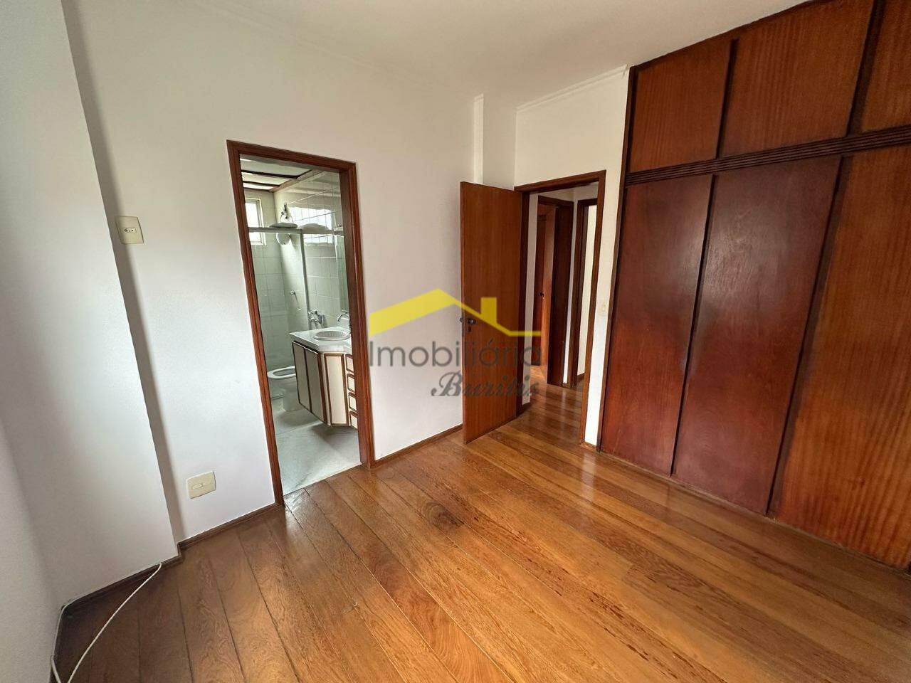 Apartamento à venda no Buritis: 