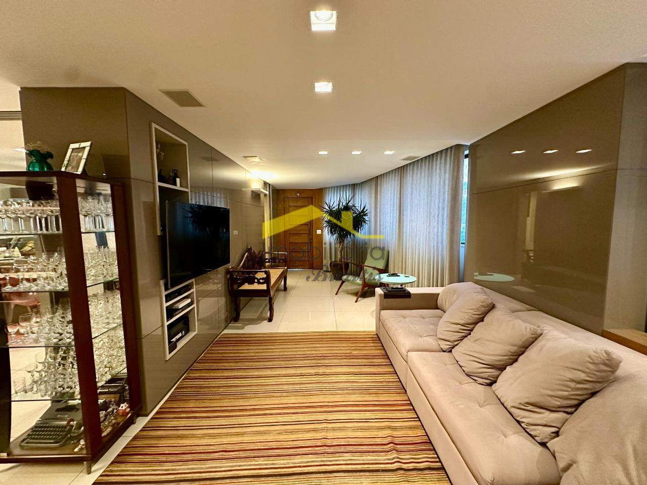 Apartamento à venda no Buritis: 