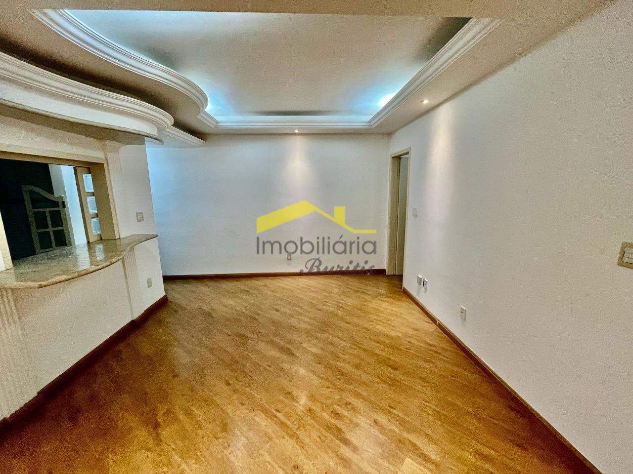 Apartamento com área privativa à venda no Buritis: 