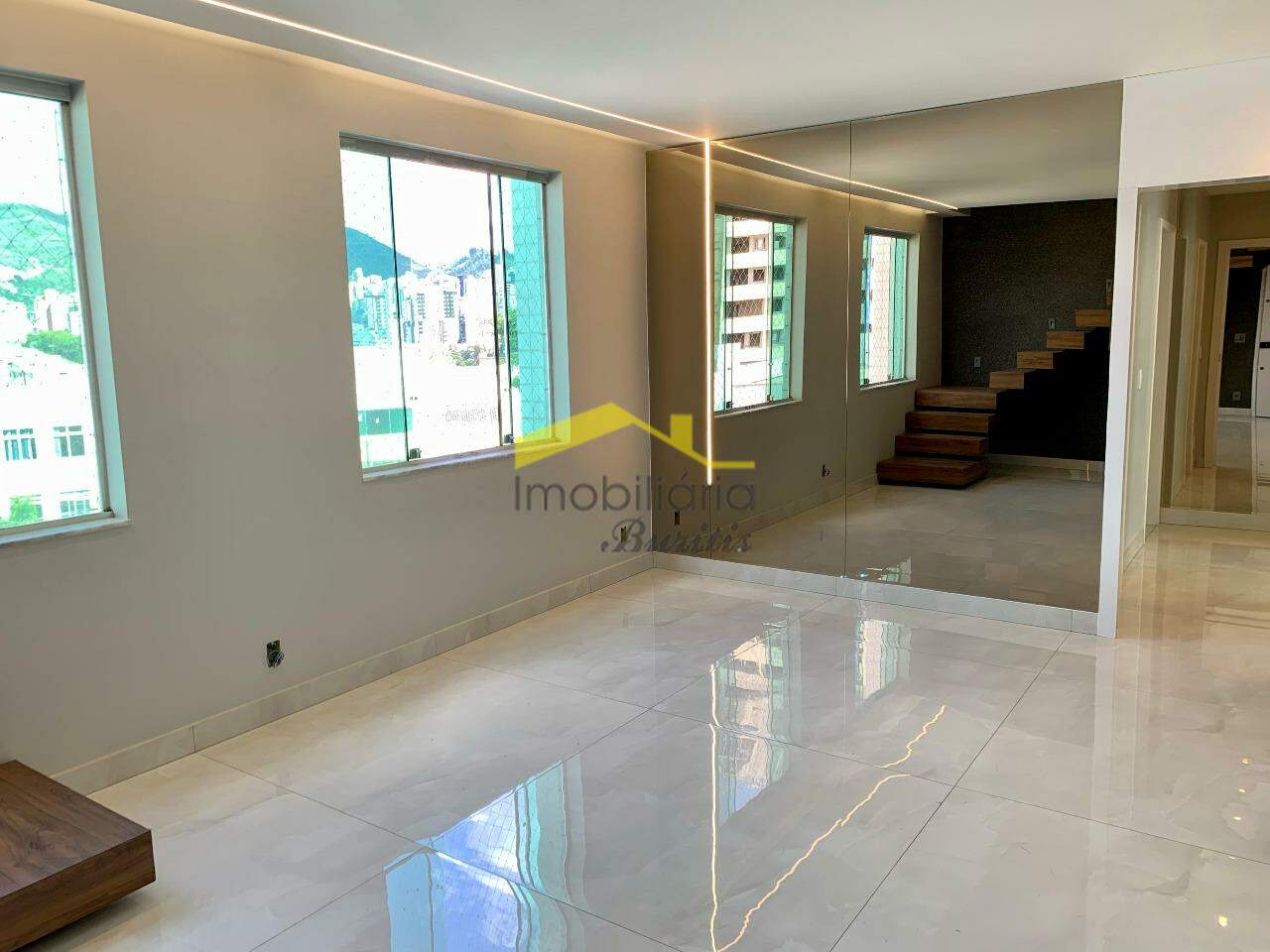 Cobertura à venda no Estoril: 