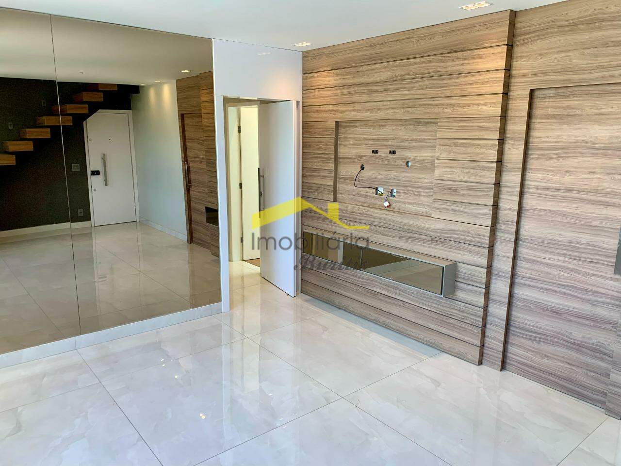 Cobertura à venda no Estoril: 