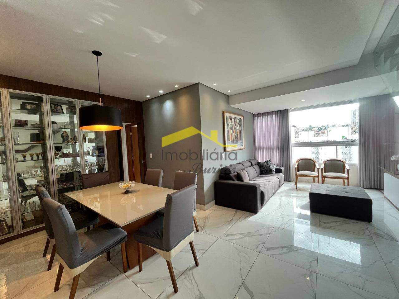 Cobertura à venda no Buritis: 