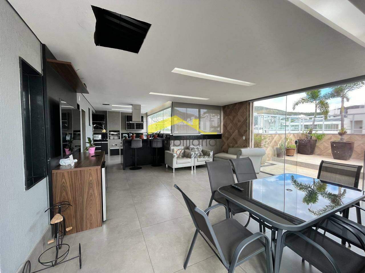 Cobertura à venda no Buritis: 