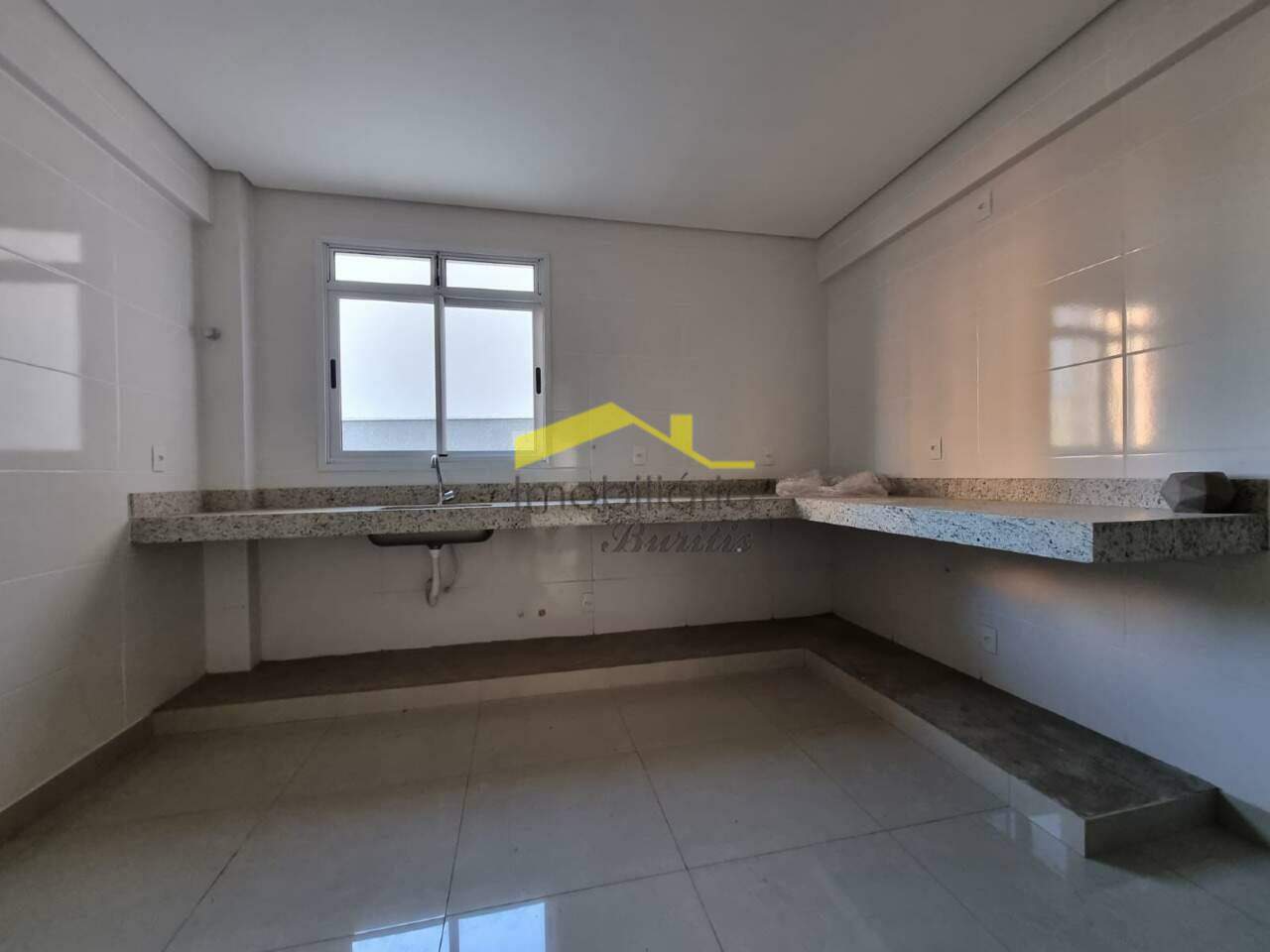 Apartamento à venda no Buritis: 