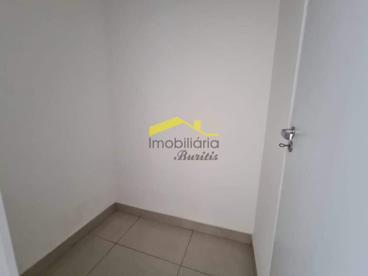 Apartamento à venda no Buritis: 