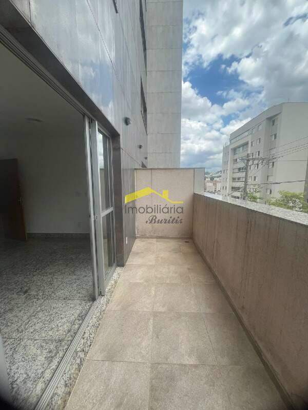 Apartamento com área privativa à venda no Buritis: 