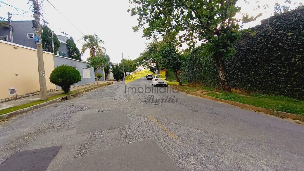 Lote à venda no Estoril: 