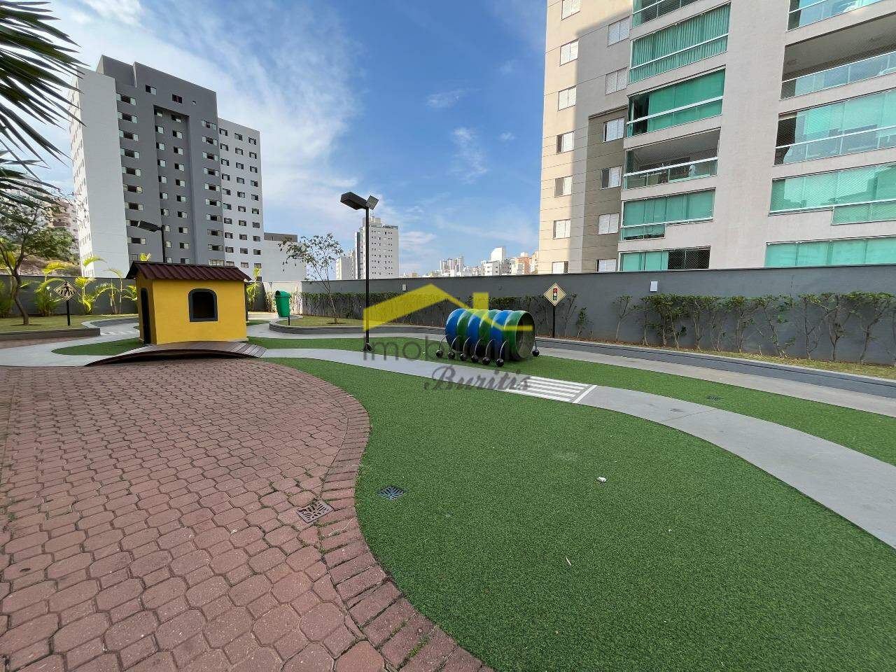 Andar à venda no Buritis: 