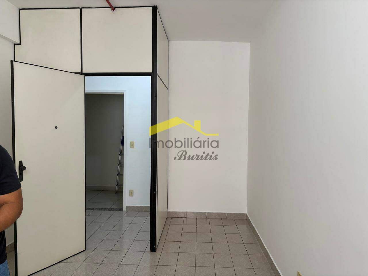 Sala à venda no Centro: 