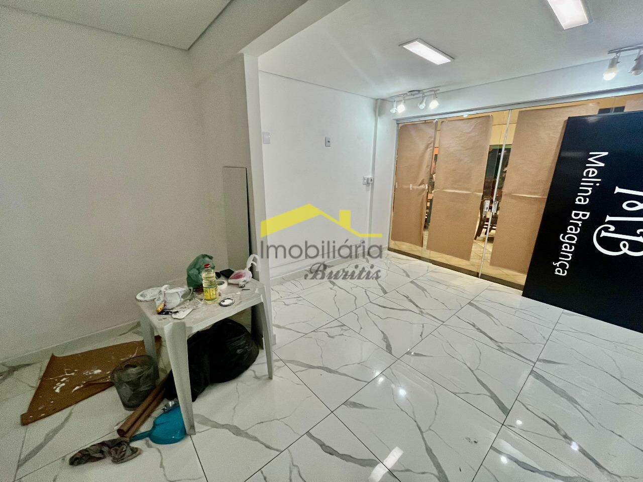 Loja para aluguel no Estoril: 