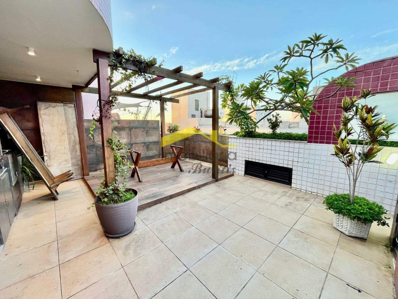 Cobertura à venda no Buritis: 