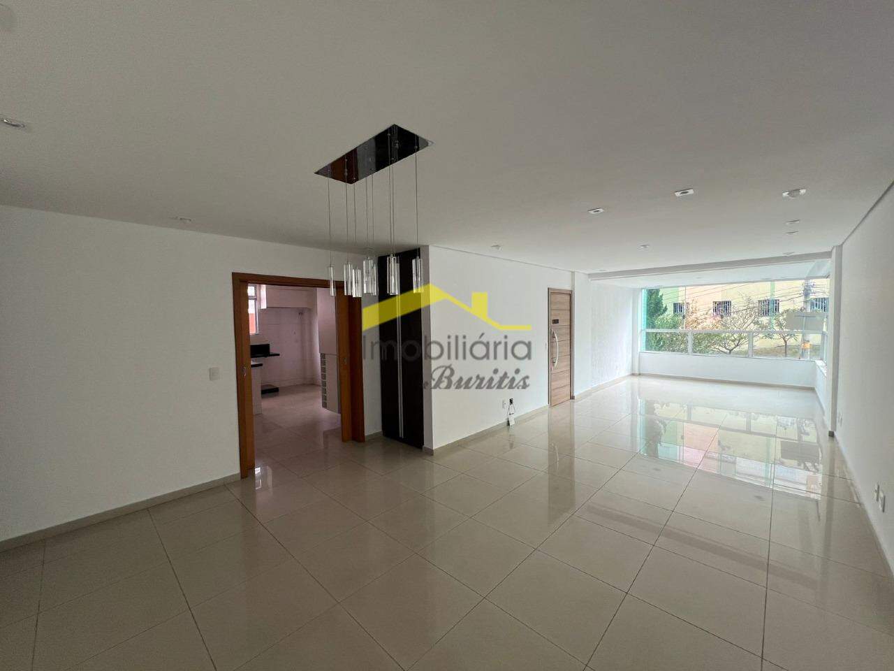 Apartamento com área privativa à venda no Buritis: 