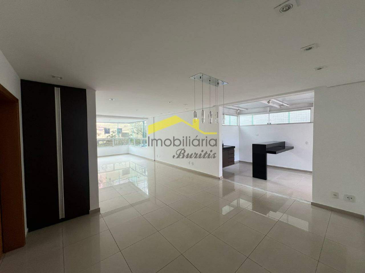 Apartamento com área privativa à venda no Buritis: 