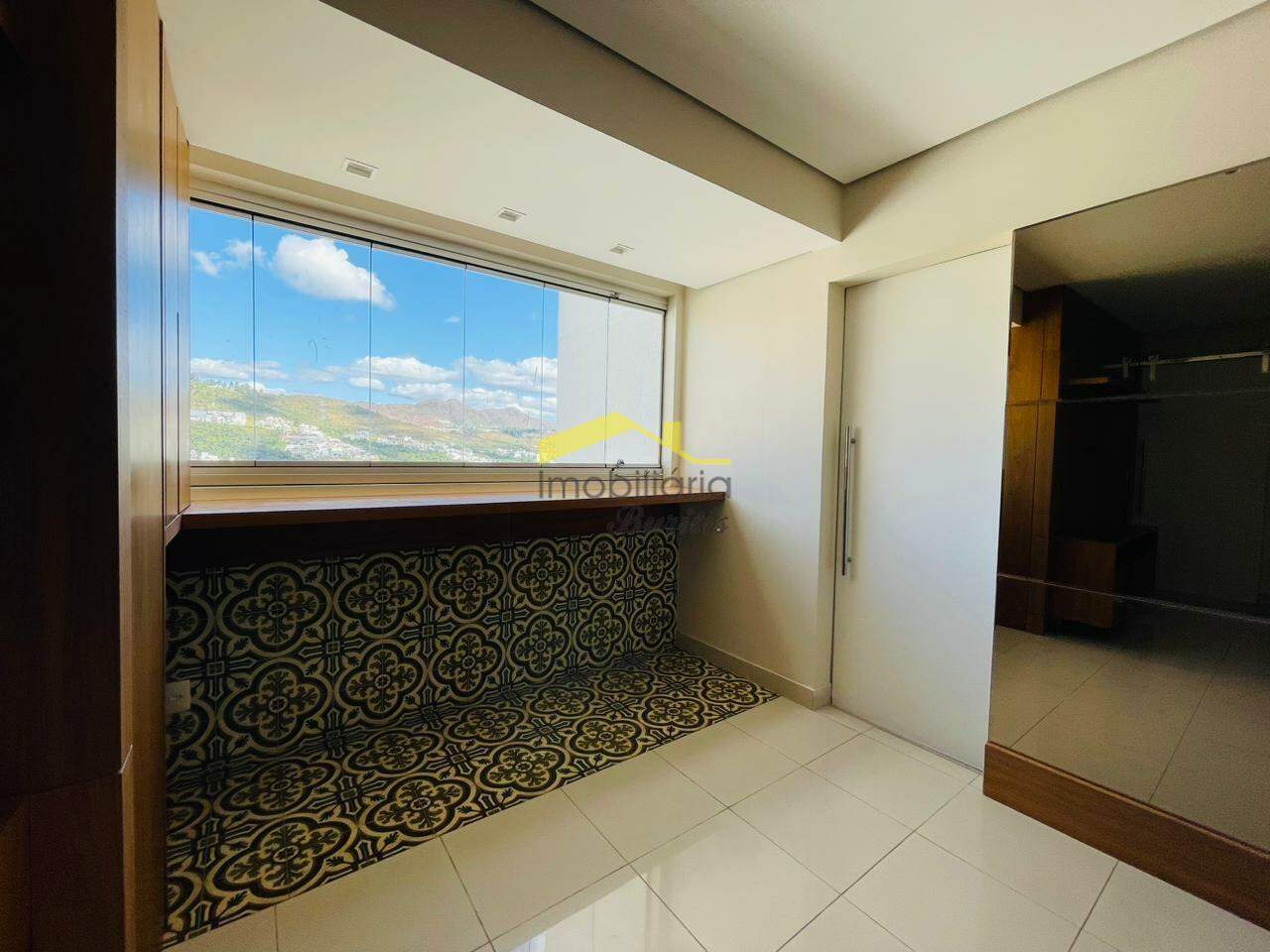 Apartamento à venda no Buritis: 