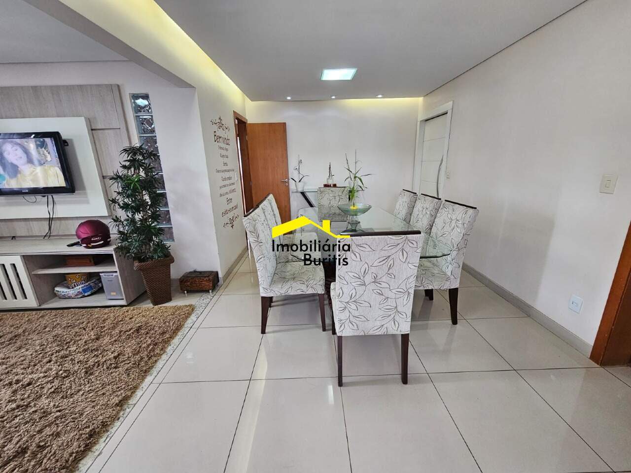 Apartamento à venda no Buritis: 