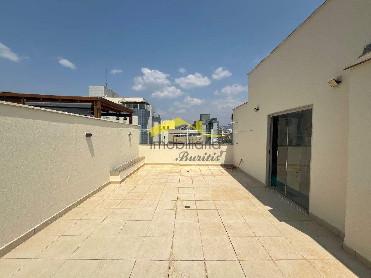 Cobertura à venda no Alto Barroca: 