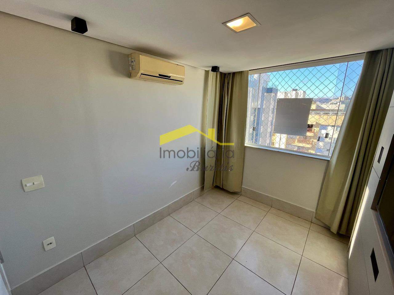 Cobertura à venda no Alto Barroca: 