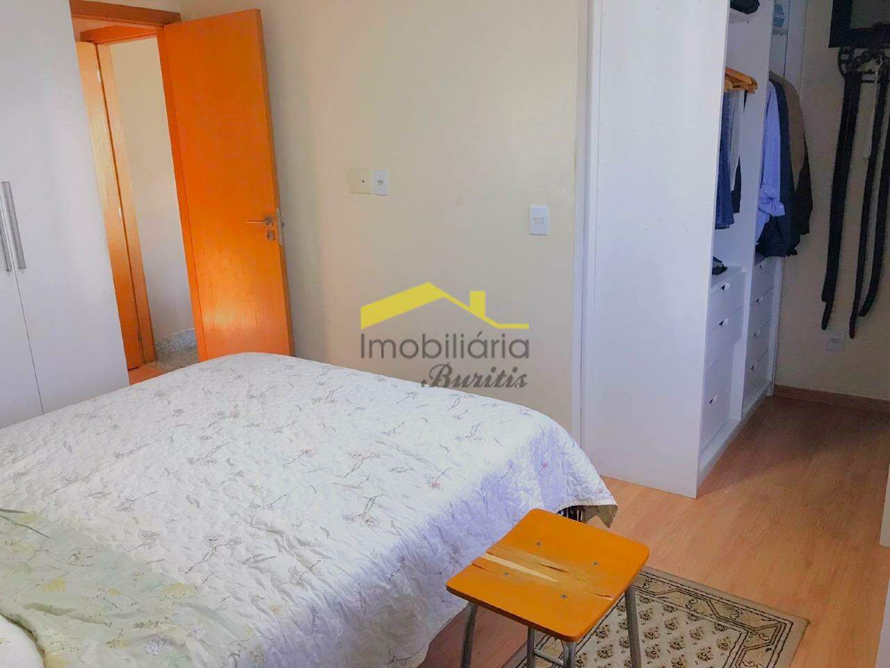 Apartamento à venda no Buritis: 